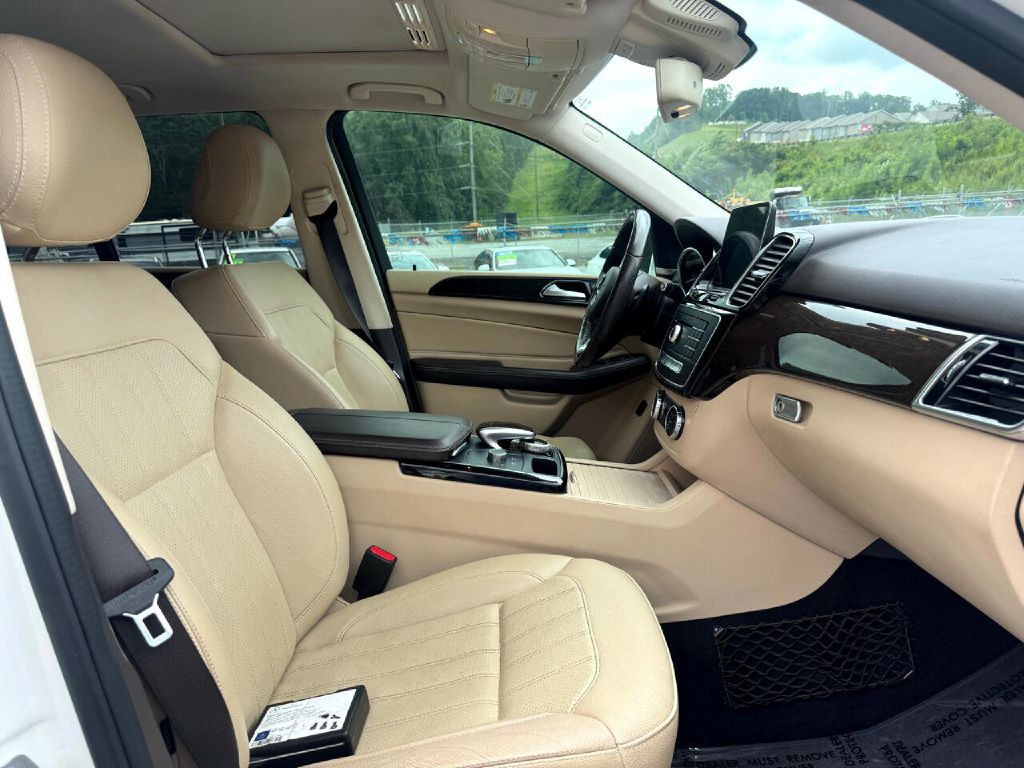 2017 Mercedes-Benz GLE-Class Image 9