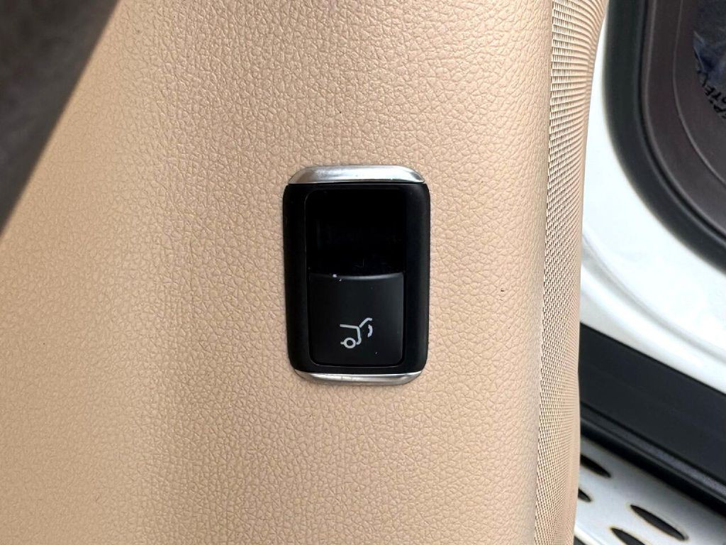 2017 Mercedes-Benz GLE-Class Image 33