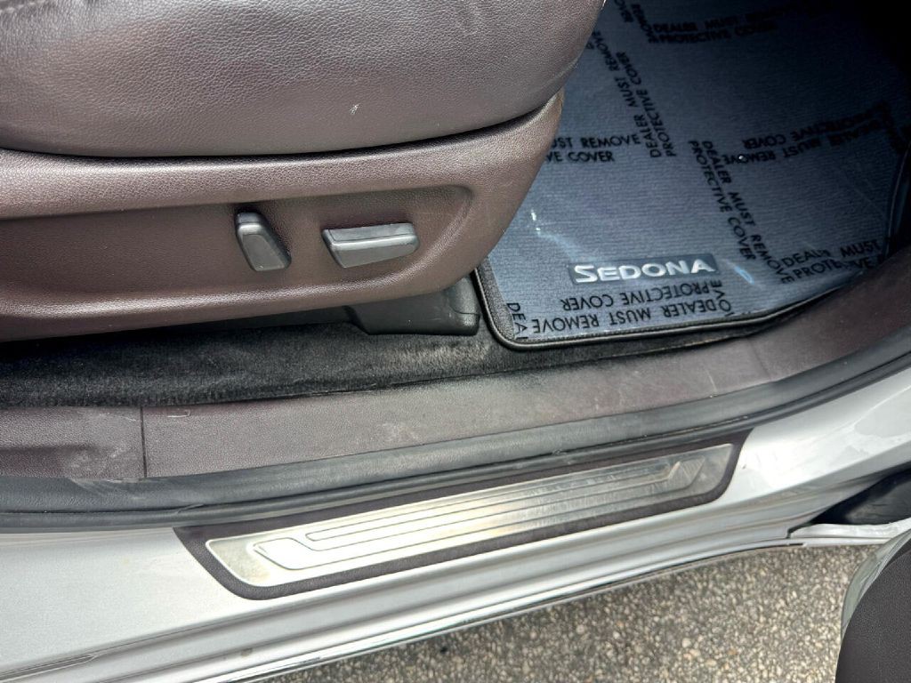 2018 Kia Sedona Image 7