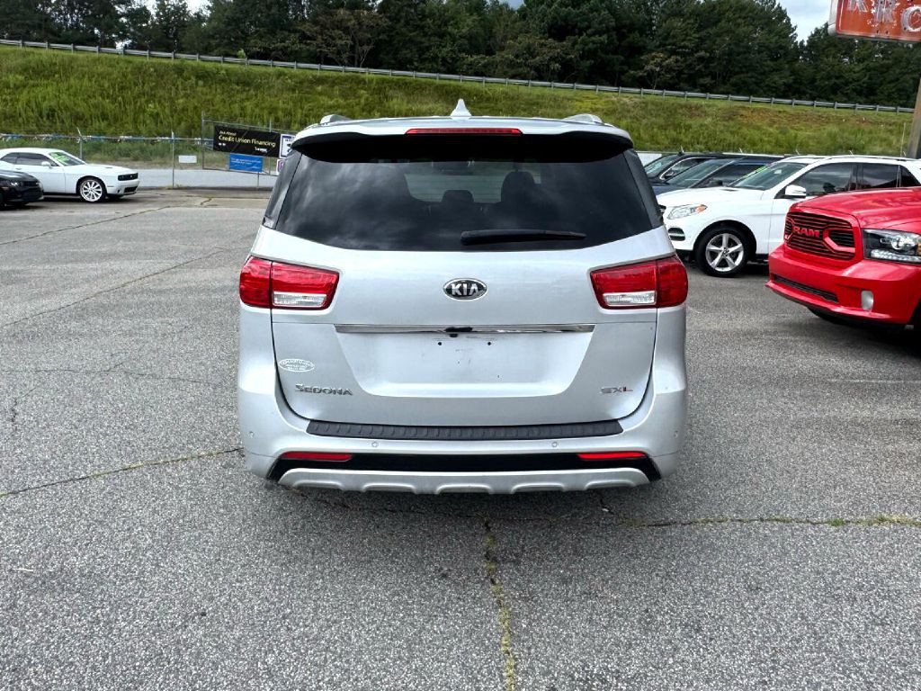2018 Kia Sedona Image 18