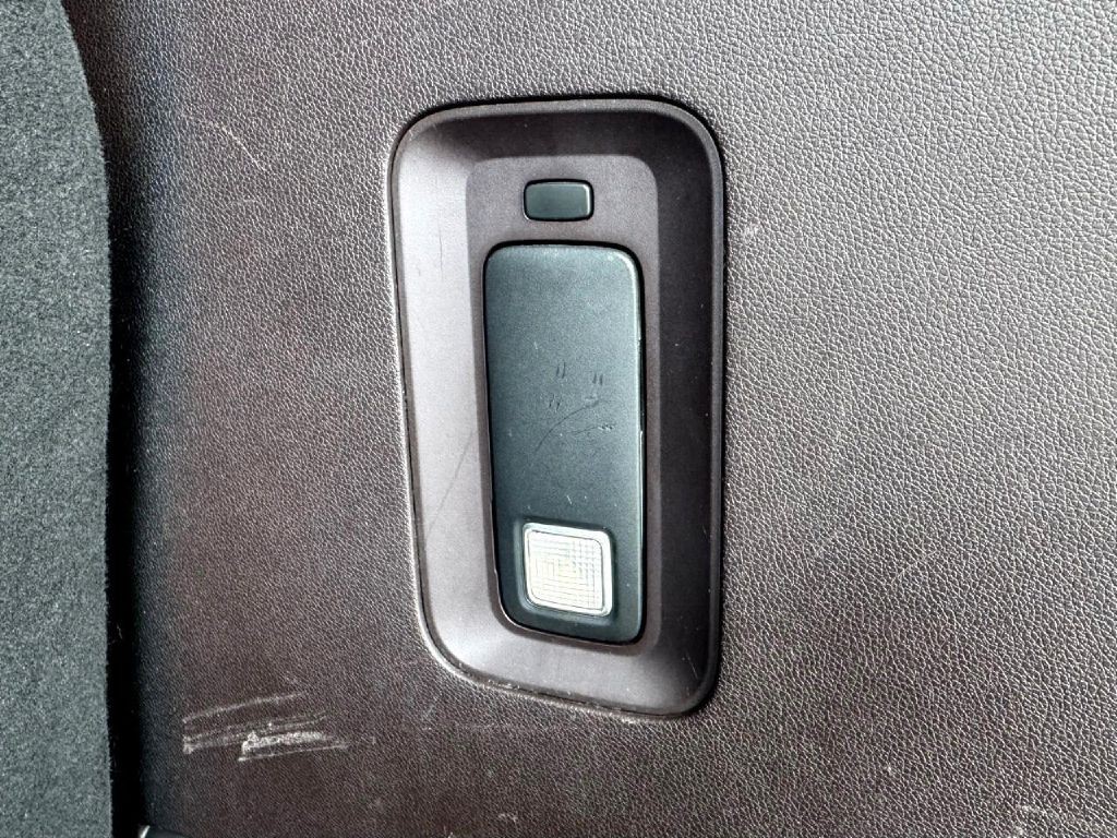 2018 Kia Sedona Image 22