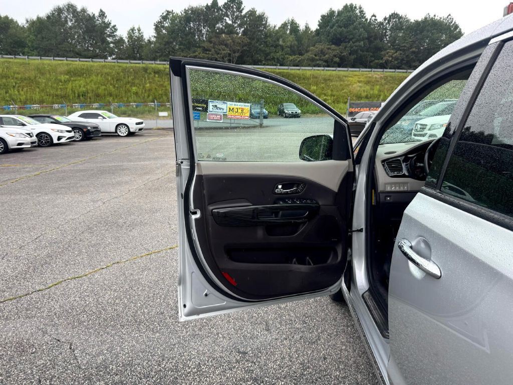 2018 Kia Sedona Image 42