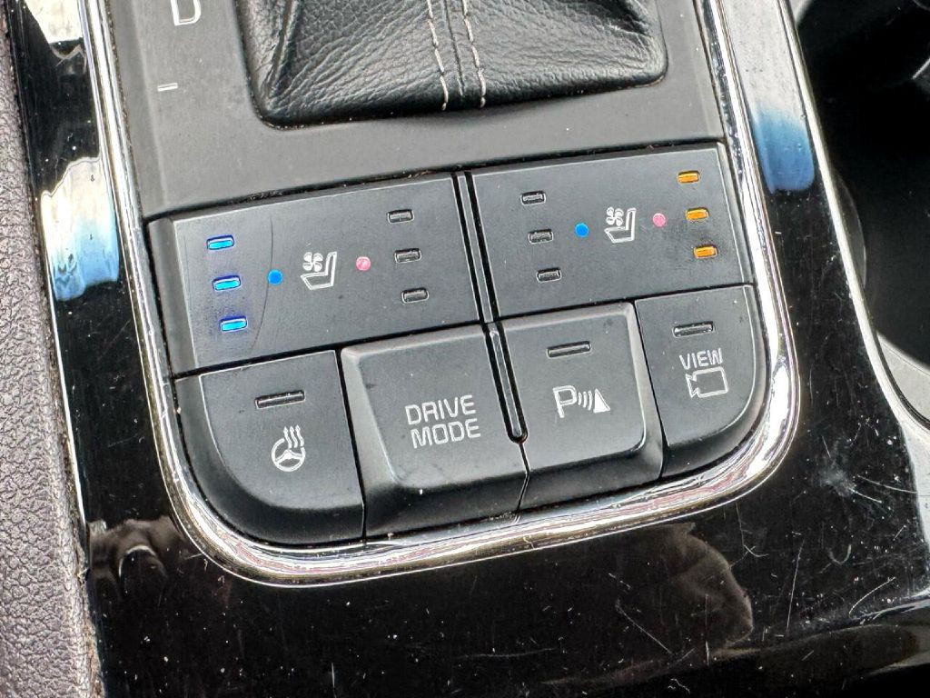 2018 Kia Sedona Image 73