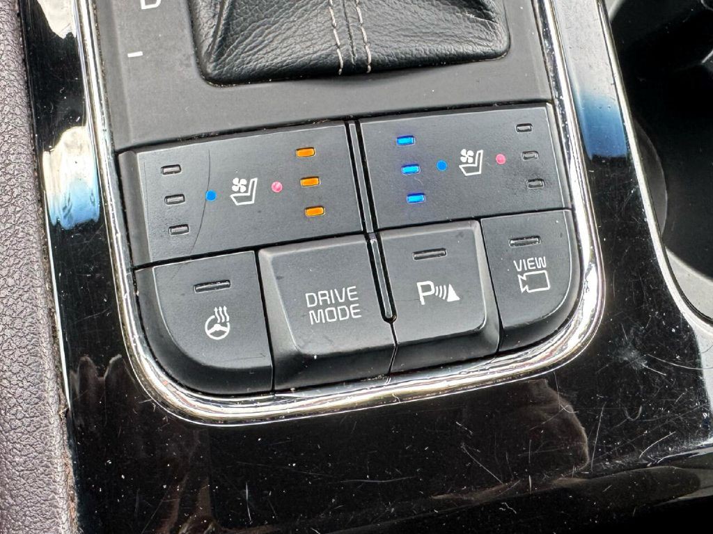 2018 Kia Sedona Image 74