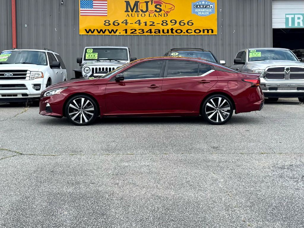2020 Nissan Altima Image 2