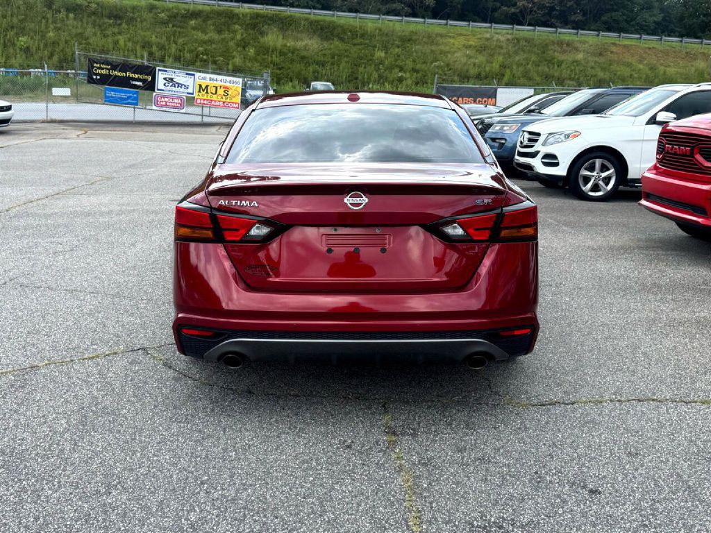 2020 Nissan Altima Image 14