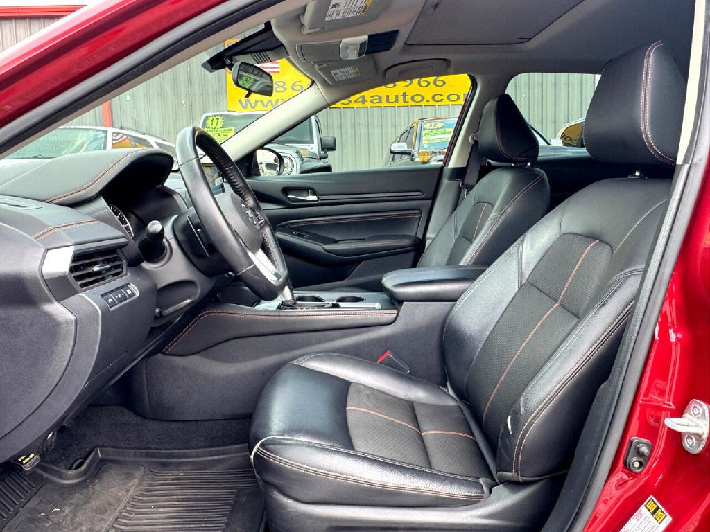 2020 Nissan Altima Image 31