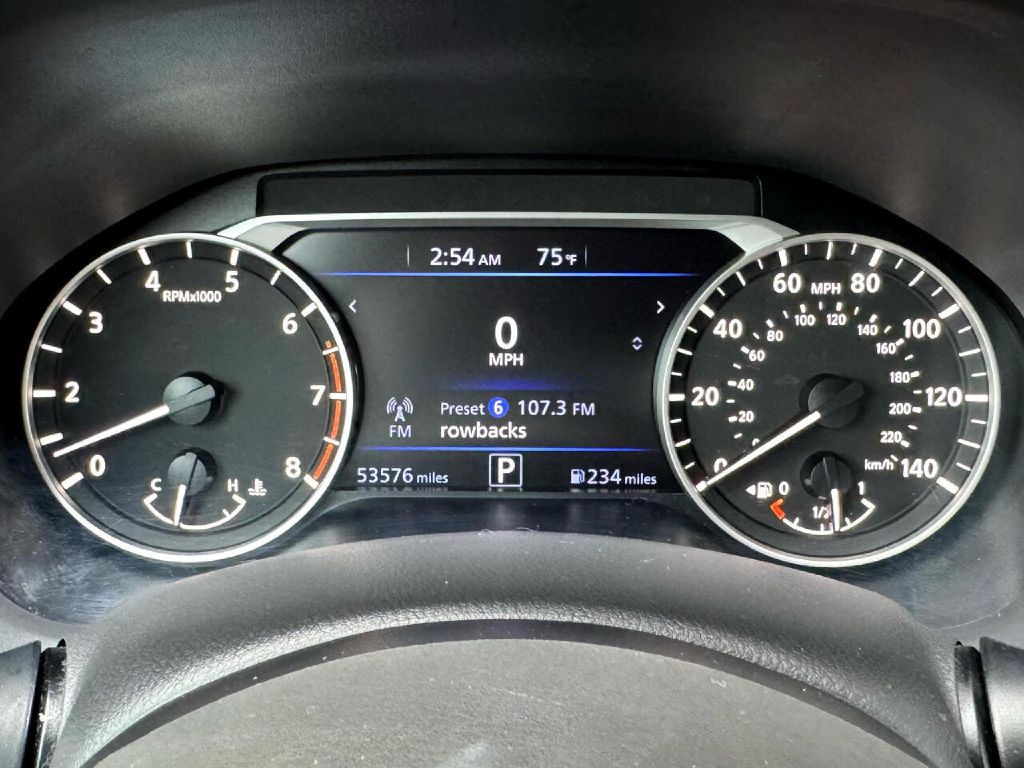 2020 Nissan Altima Image 32