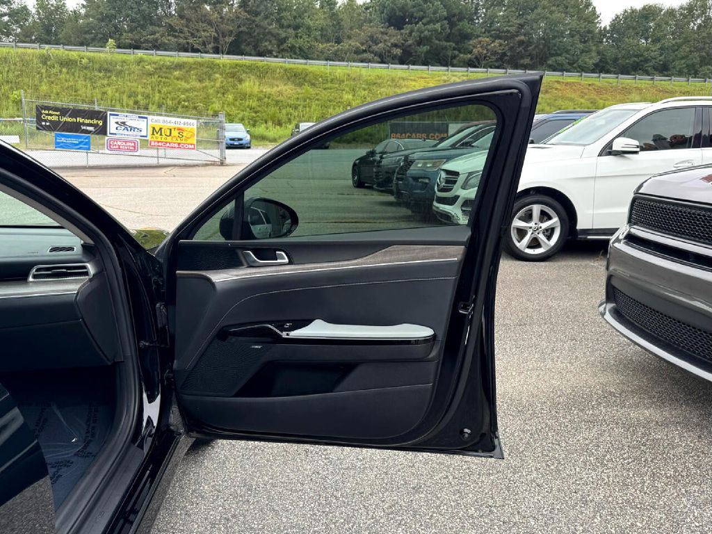 2021 Kia K5 Image 6