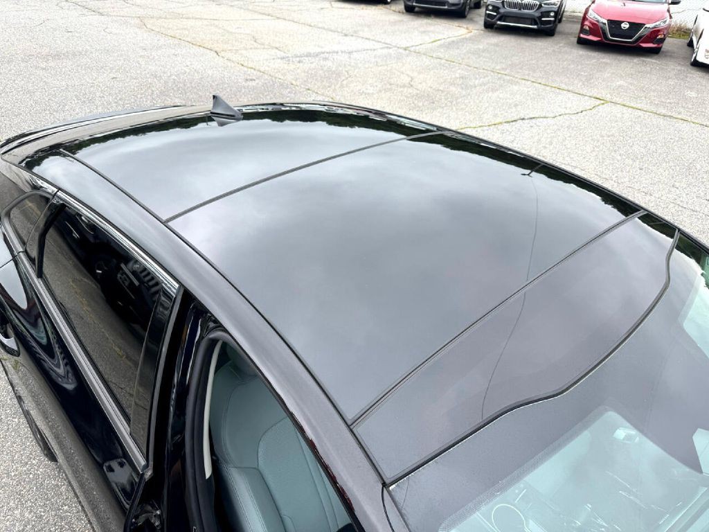 2021 Kia K5 Image 9