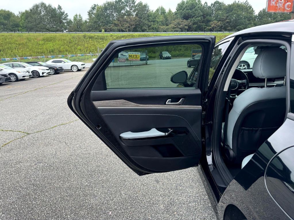 2021 Kia K5 Image 21