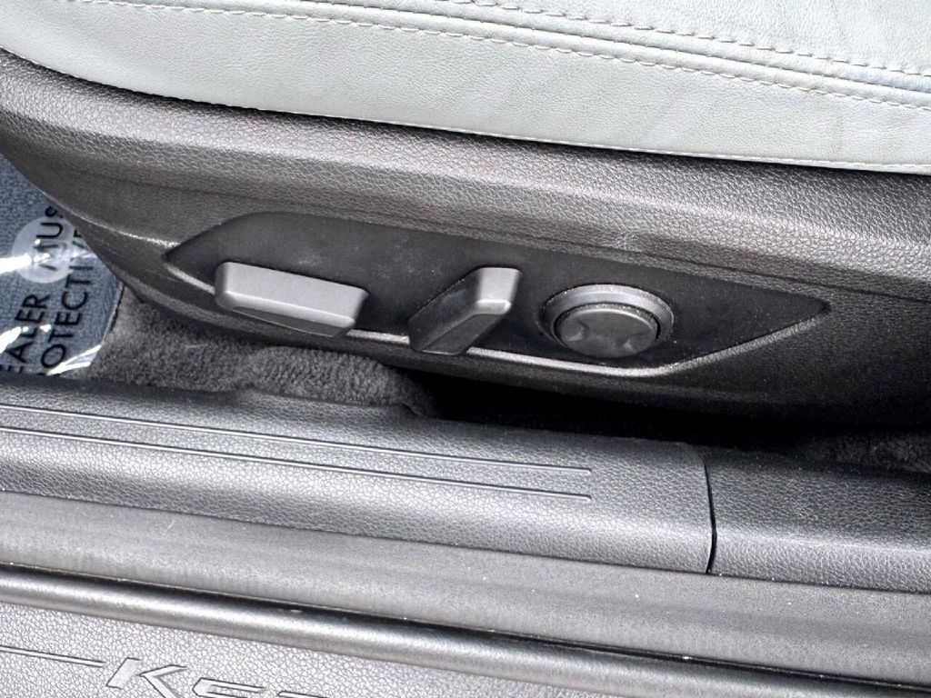 2021 Kia K5 Image 33