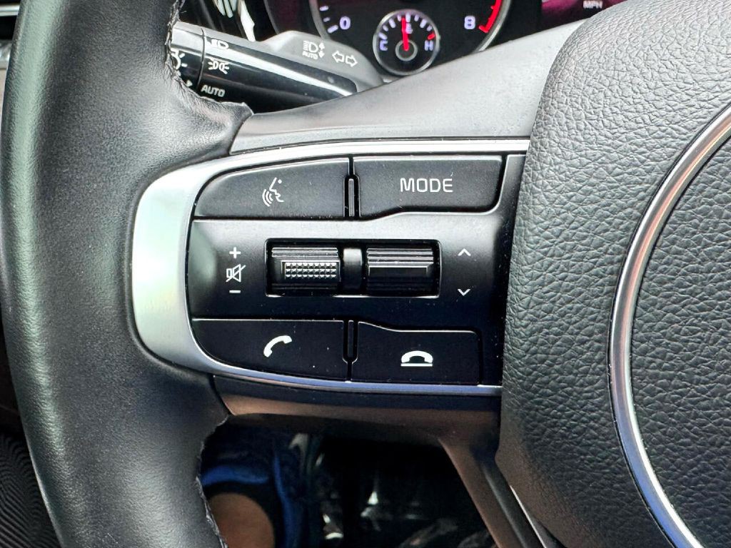 2021 Kia K5 Image 41
