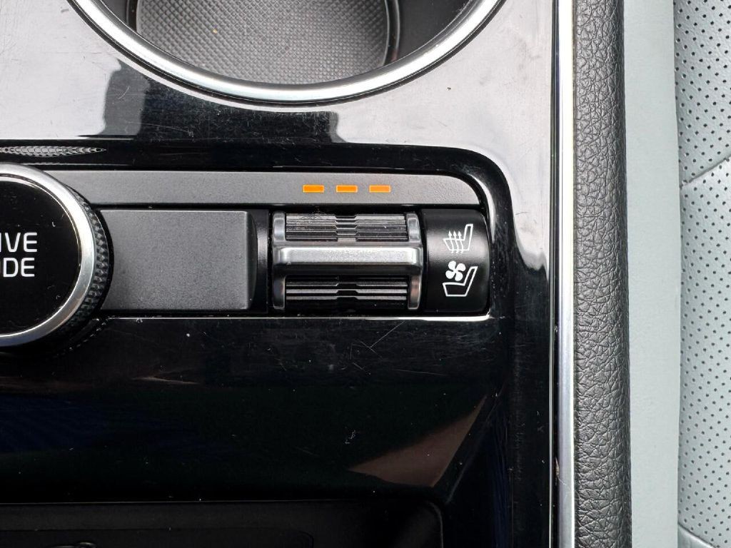 2021 Kia K5 Image 61