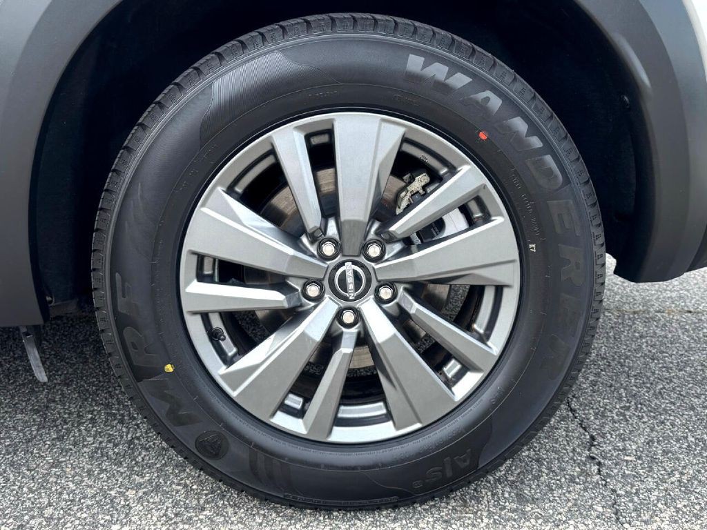 2022 Nissan Pathfinder Image 24