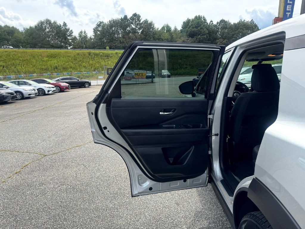 2022 Nissan Pathfinder Image 26