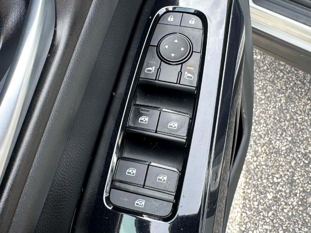 2022 Nissan Pathfinder Image 37