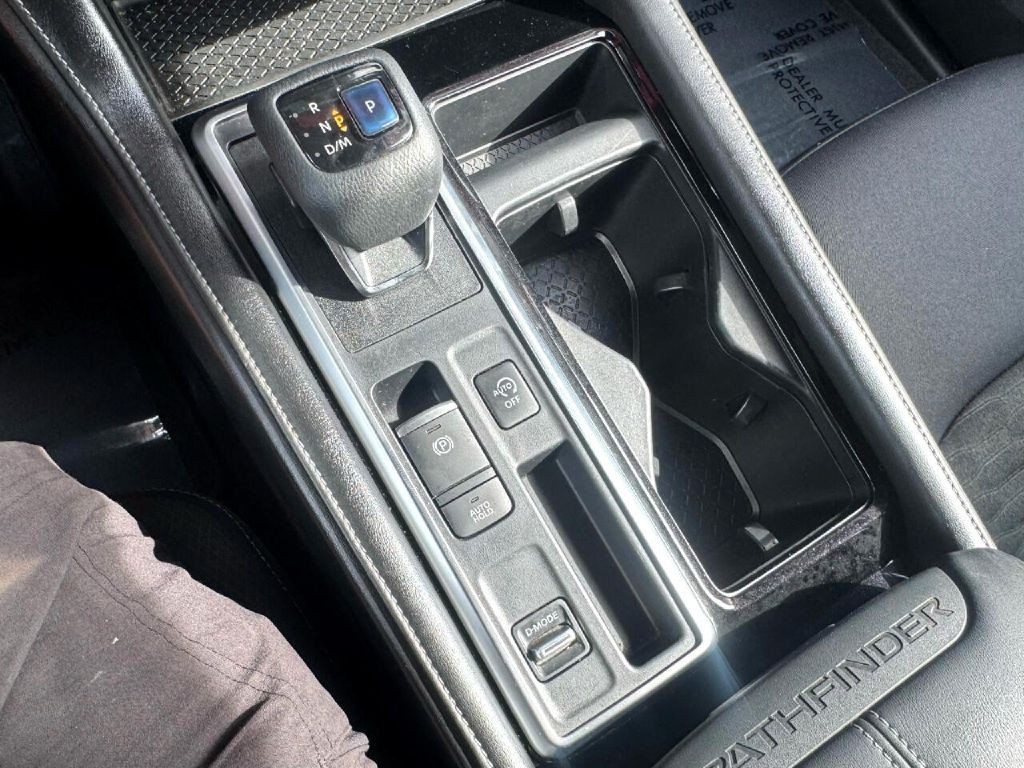 2022 Nissan Pathfinder Image 56