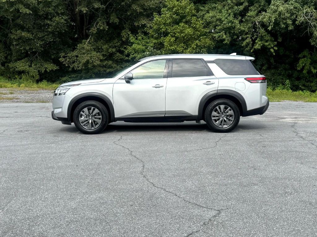 2022 Nissan Pathfinder Image 64
