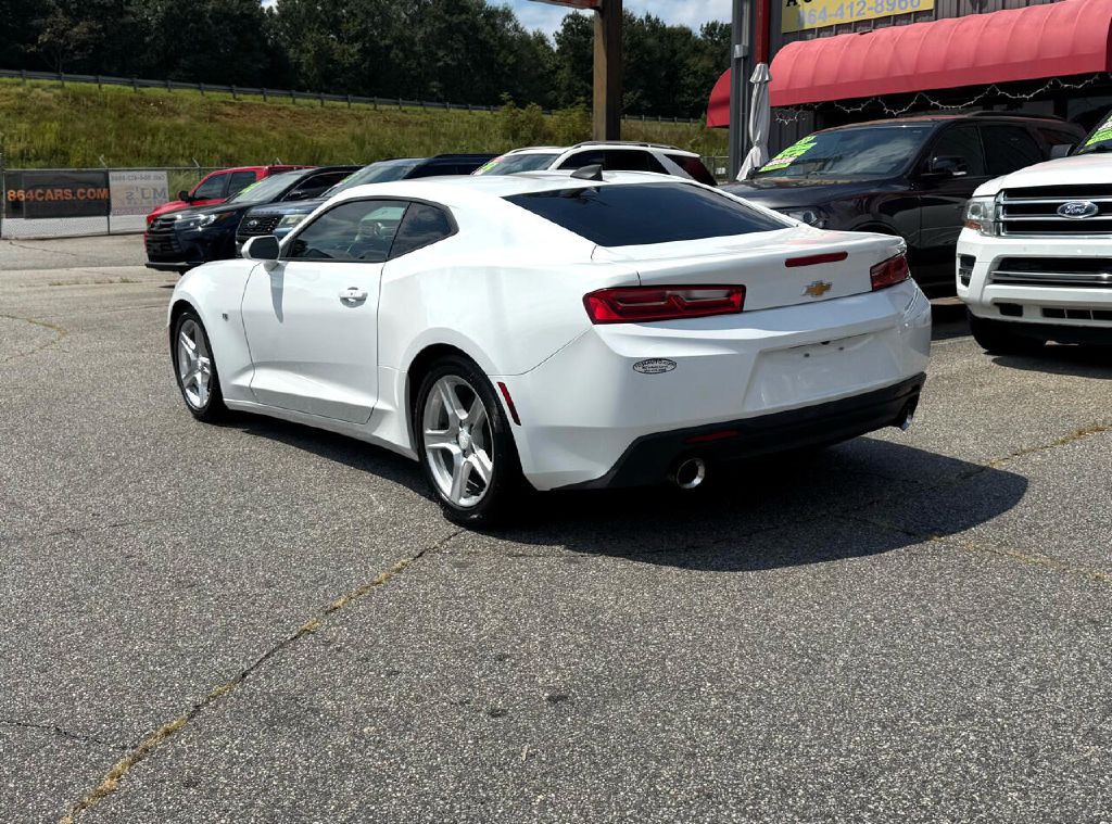 2018 Chevrolet Camaro Image 16