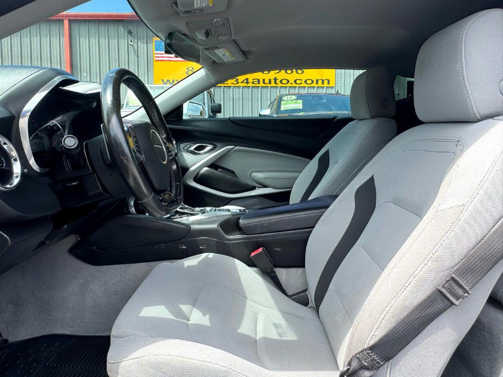 2018 Chevrolet Camaro Image 26