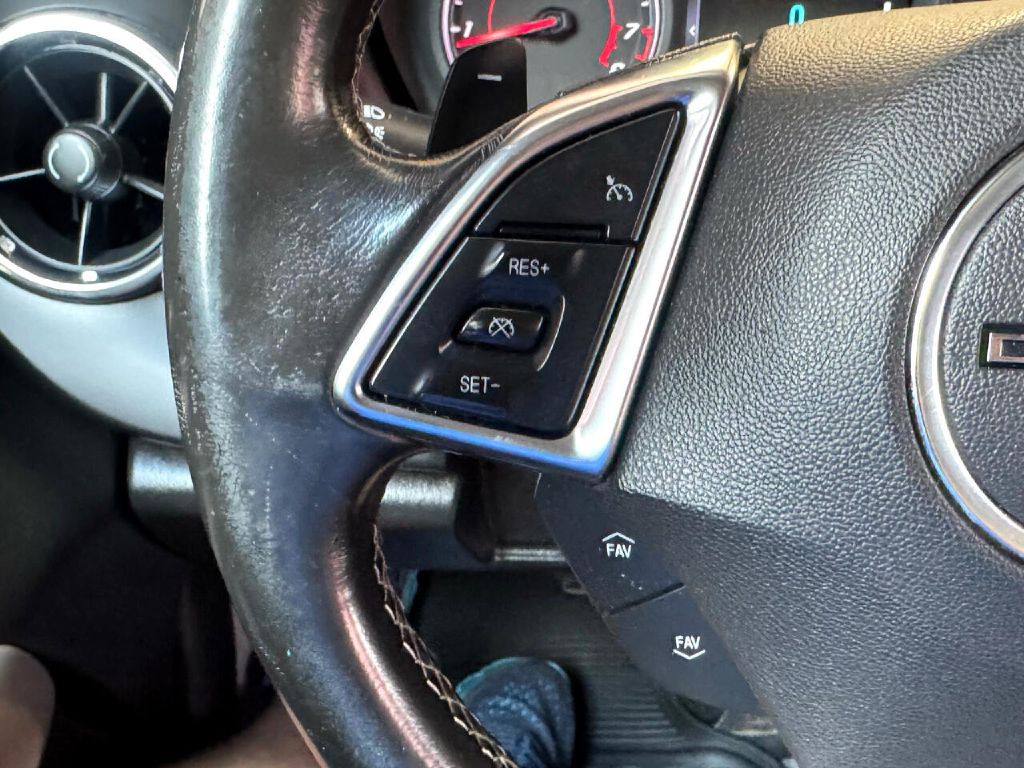 2018 Chevrolet Camaro Image 32