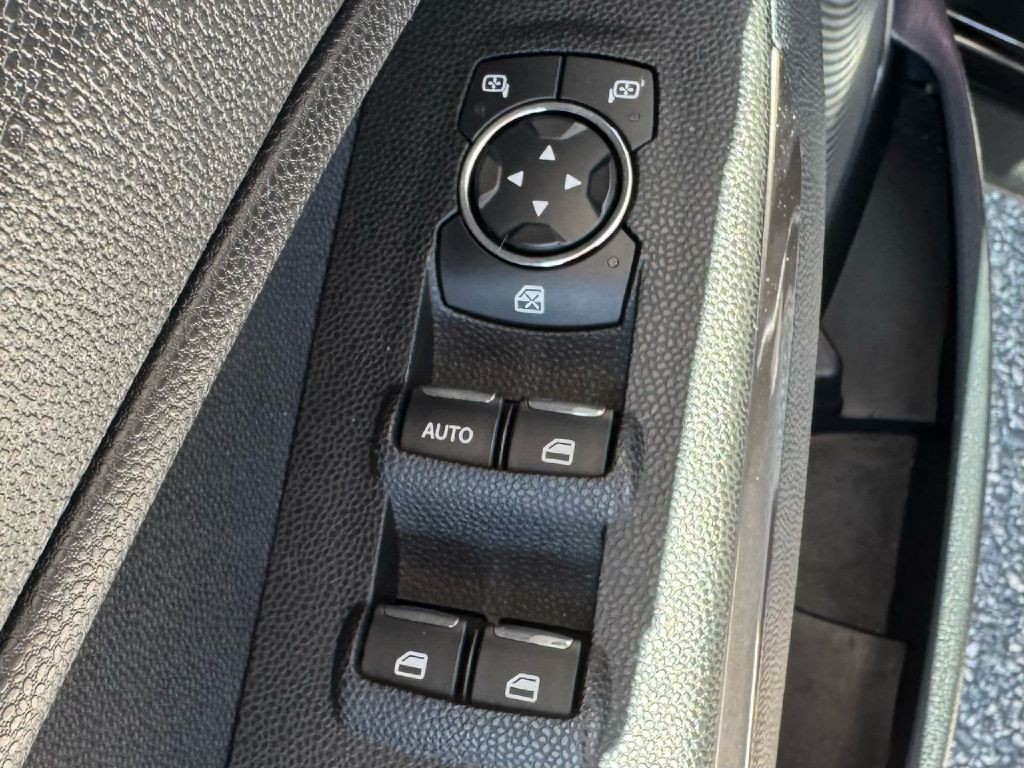 2019 Ford Econoline Image 30