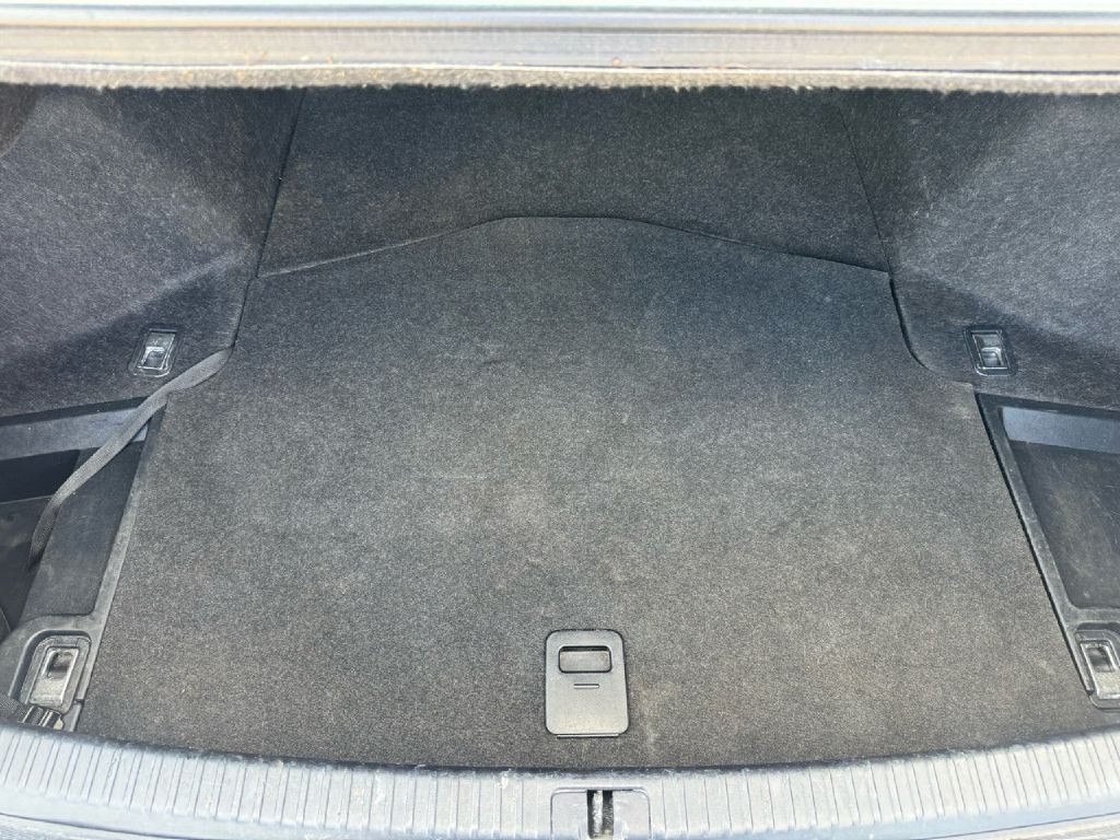 2012 Lexus IS Image 15