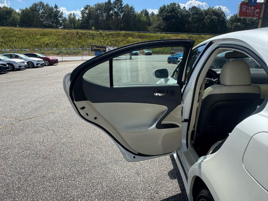 2012 Lexus IS Image 21