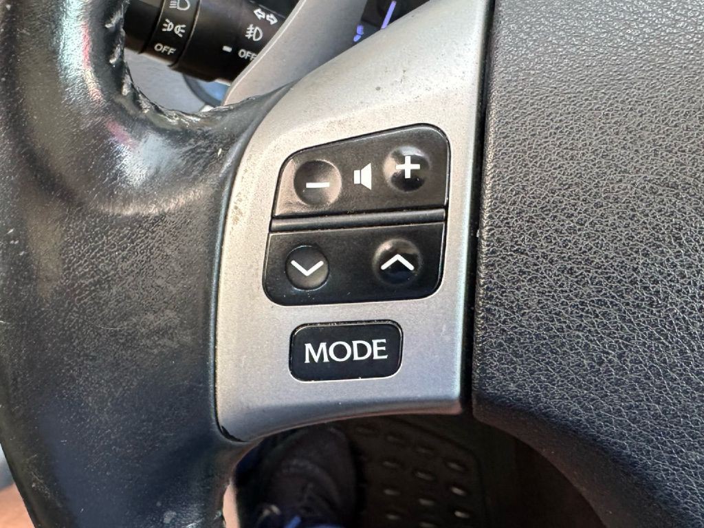 2012 Lexus IS Image 35