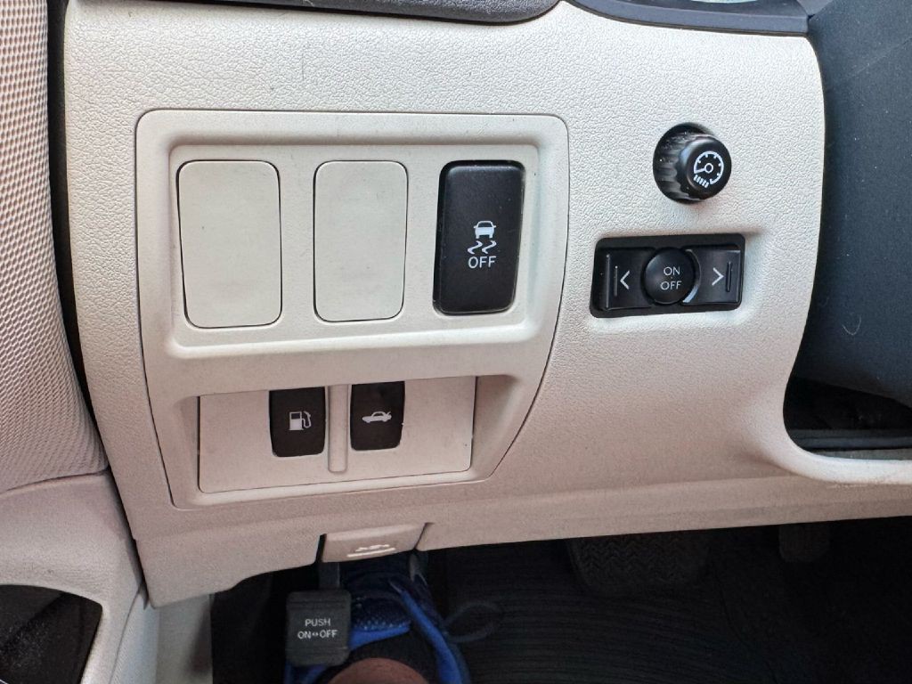 2012 Lexus IS Image 36