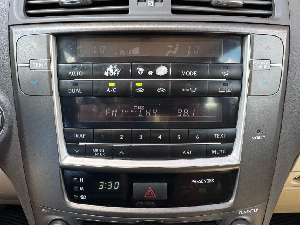 2012 Lexus IS Image 43