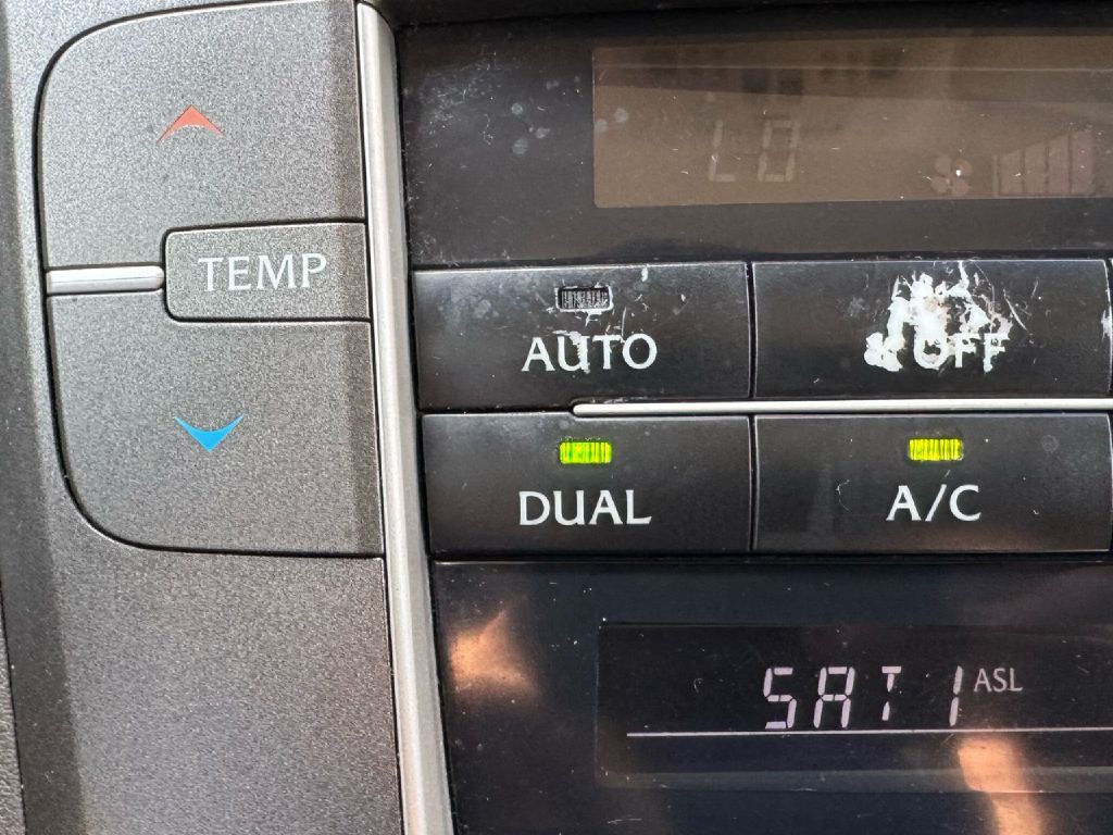 2012 Lexus IS Image 44