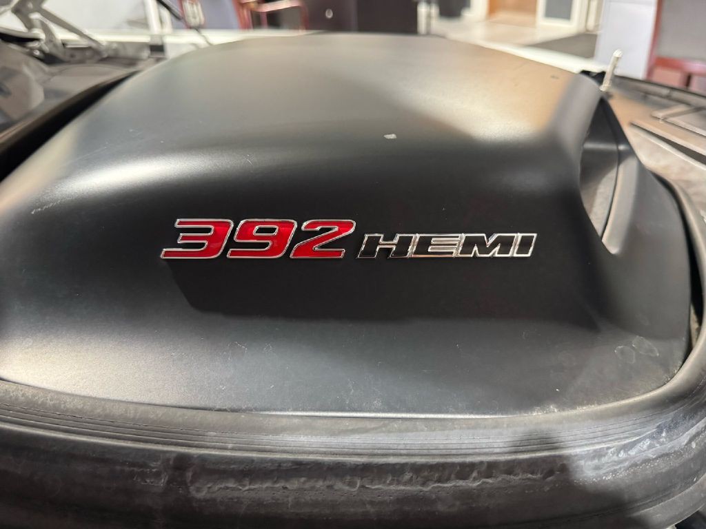 2019 Dodge Challenger Image 8