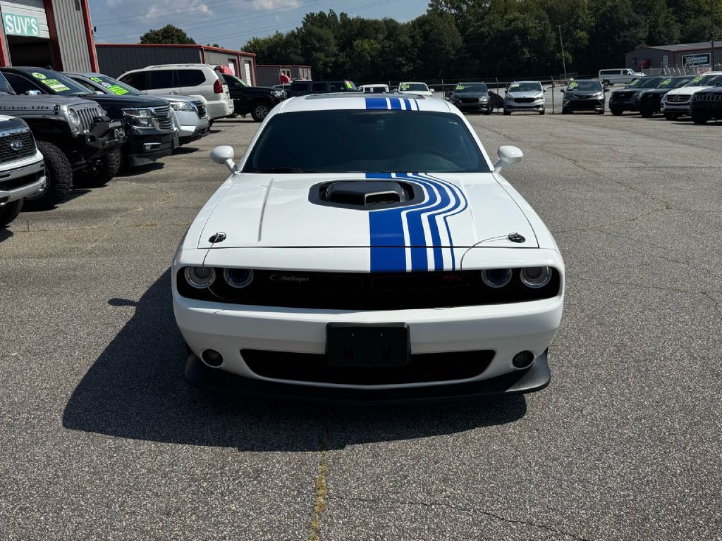 2019 Dodge Challenger Image 10