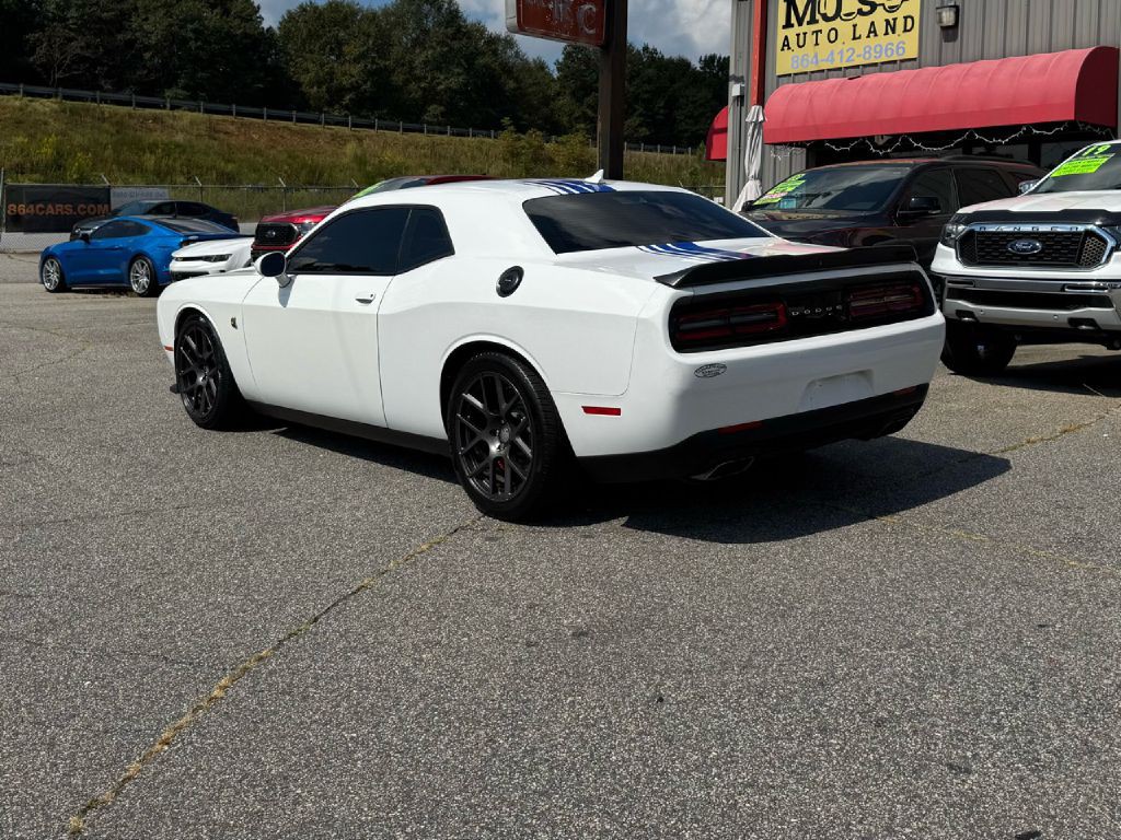 2019 Dodge Challenger Image 32