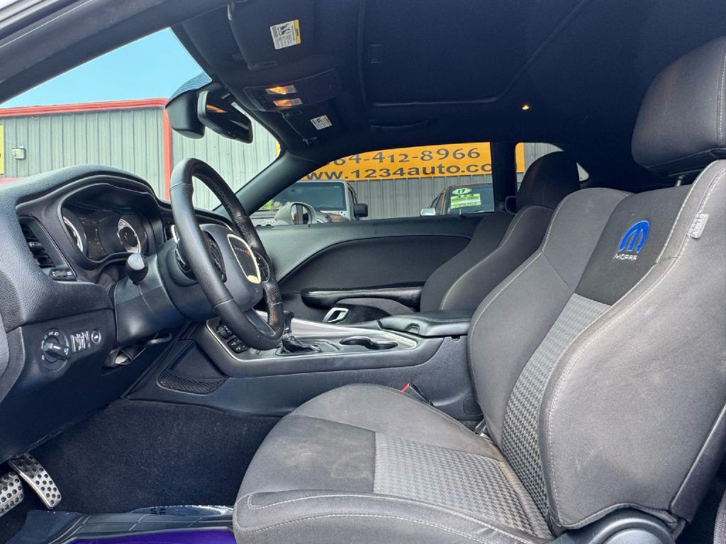 2019 Dodge Challenger Image 46