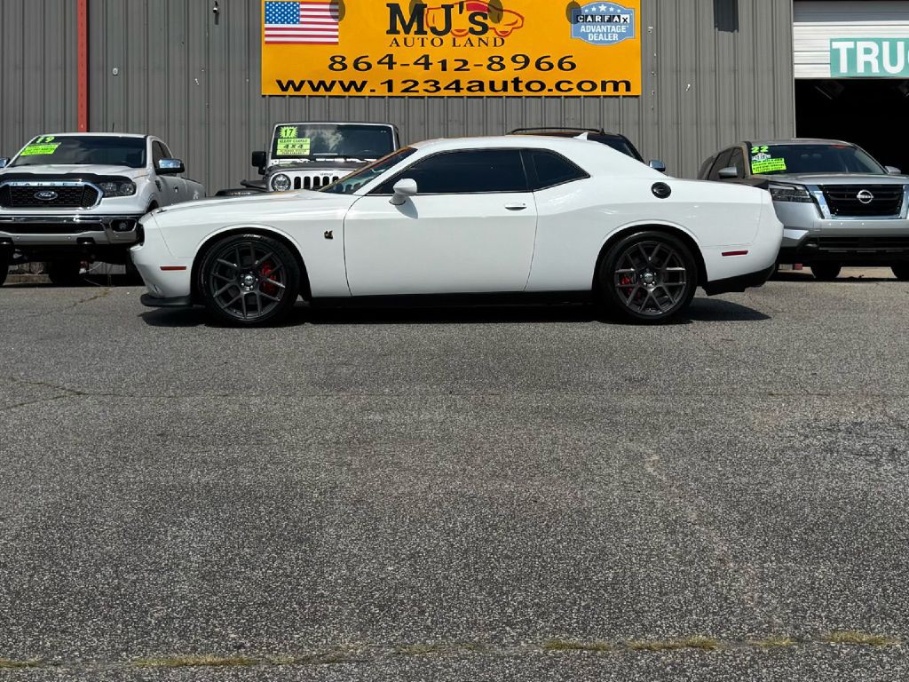 2019 Dodge Challenger Image 2