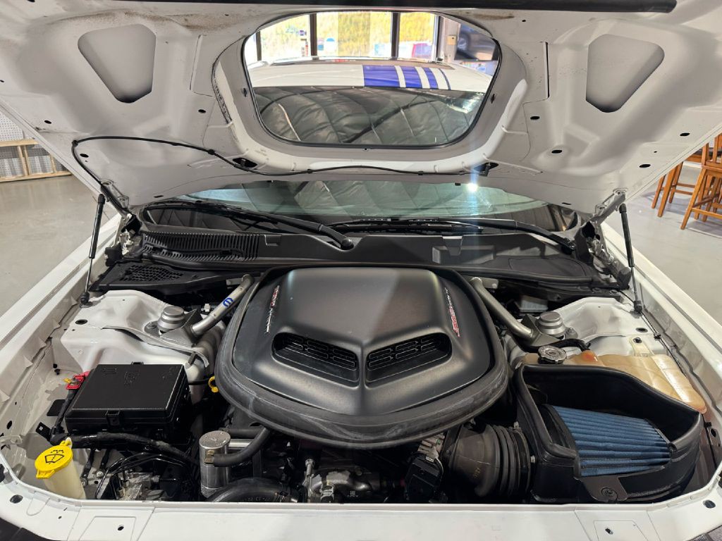 2019 Dodge Challenger Image 3