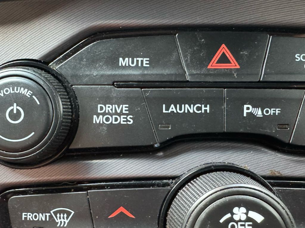 2019 Dodge Challenger Image 75