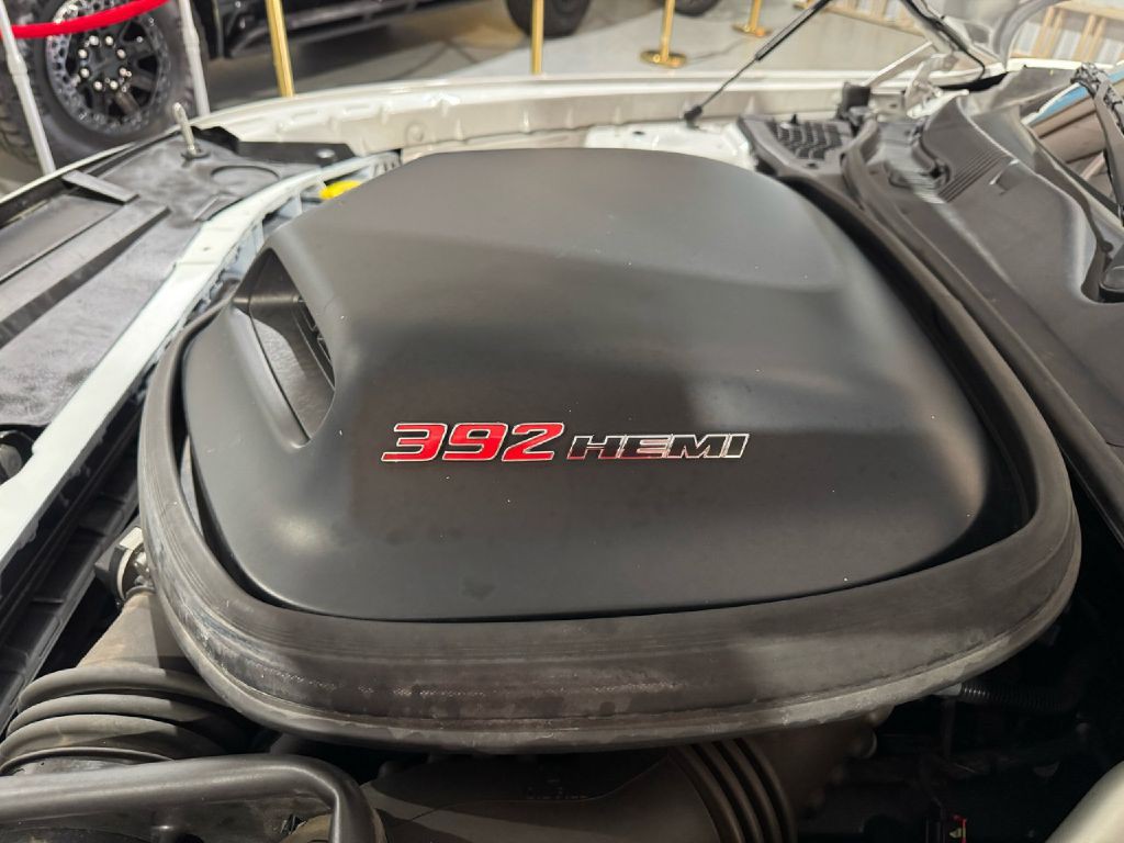 2019 Dodge Challenger Image 5