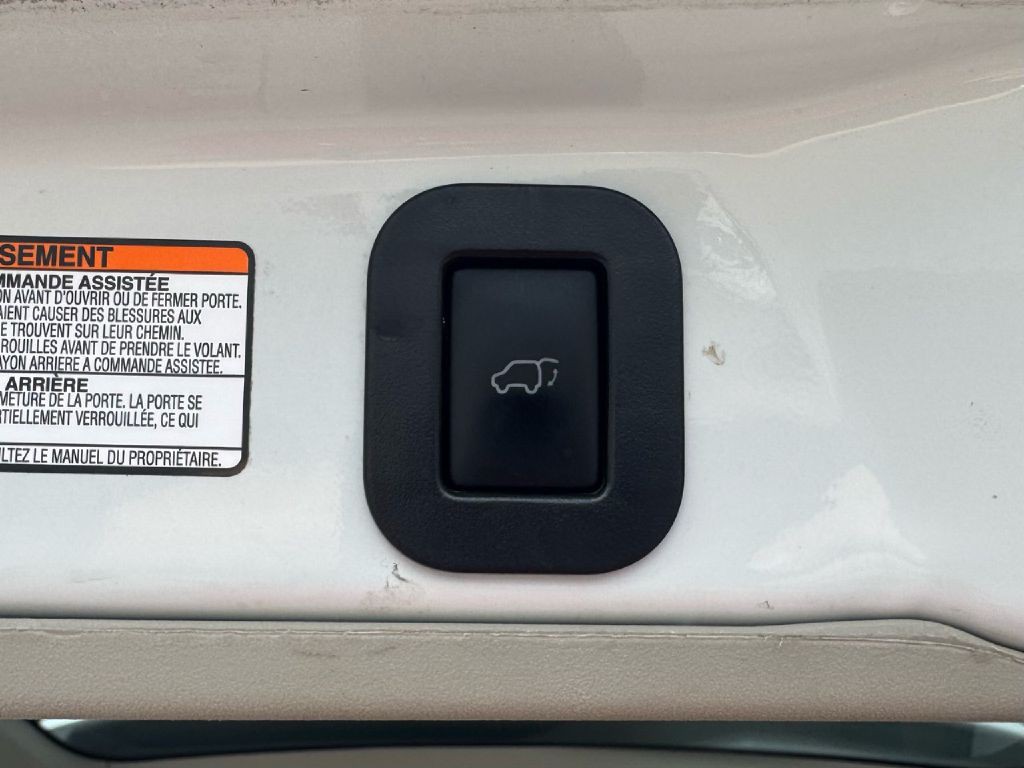 2017 Toyota Sienna Image 27