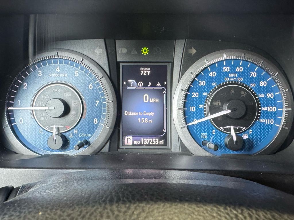 2017 Toyota Sienna Image 50