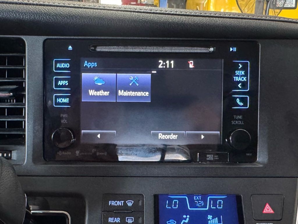 2017 Toyota Sienna Image 64