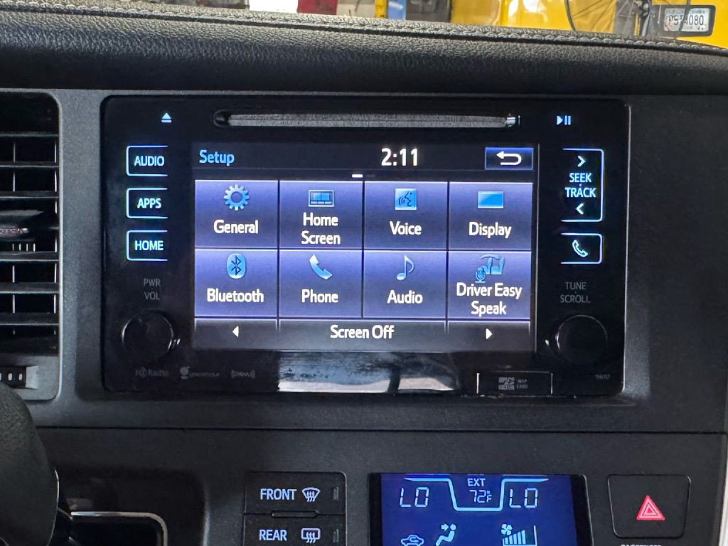 2017 Toyota Sienna Image 66