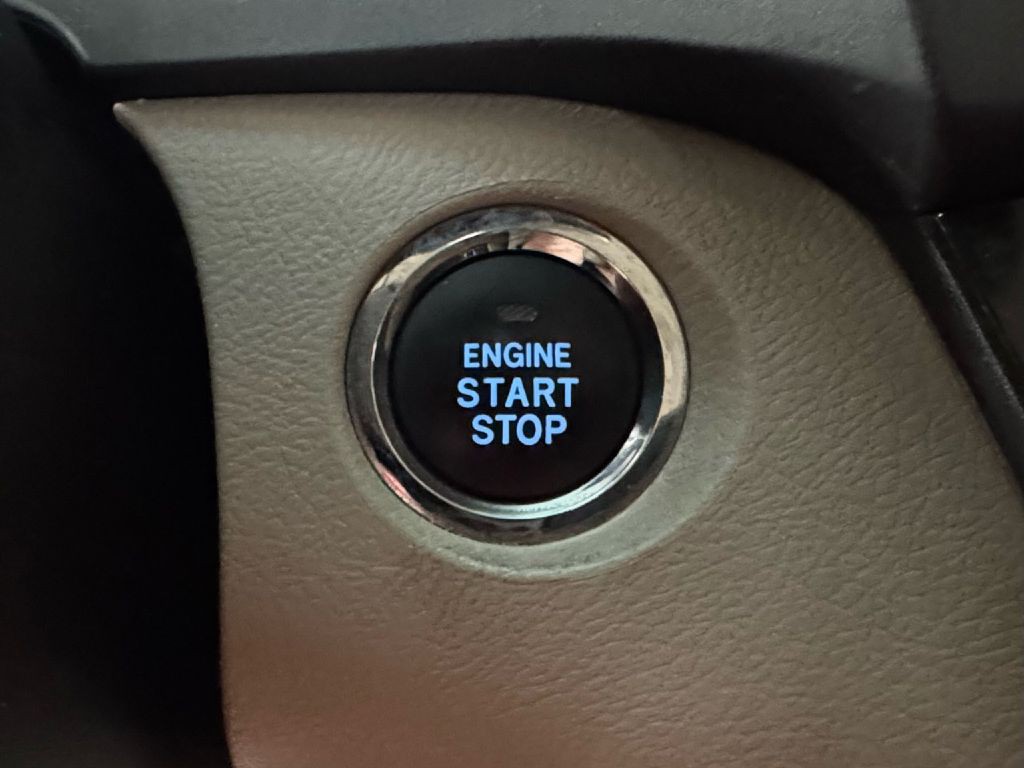 2017 Toyota Sienna Image 68