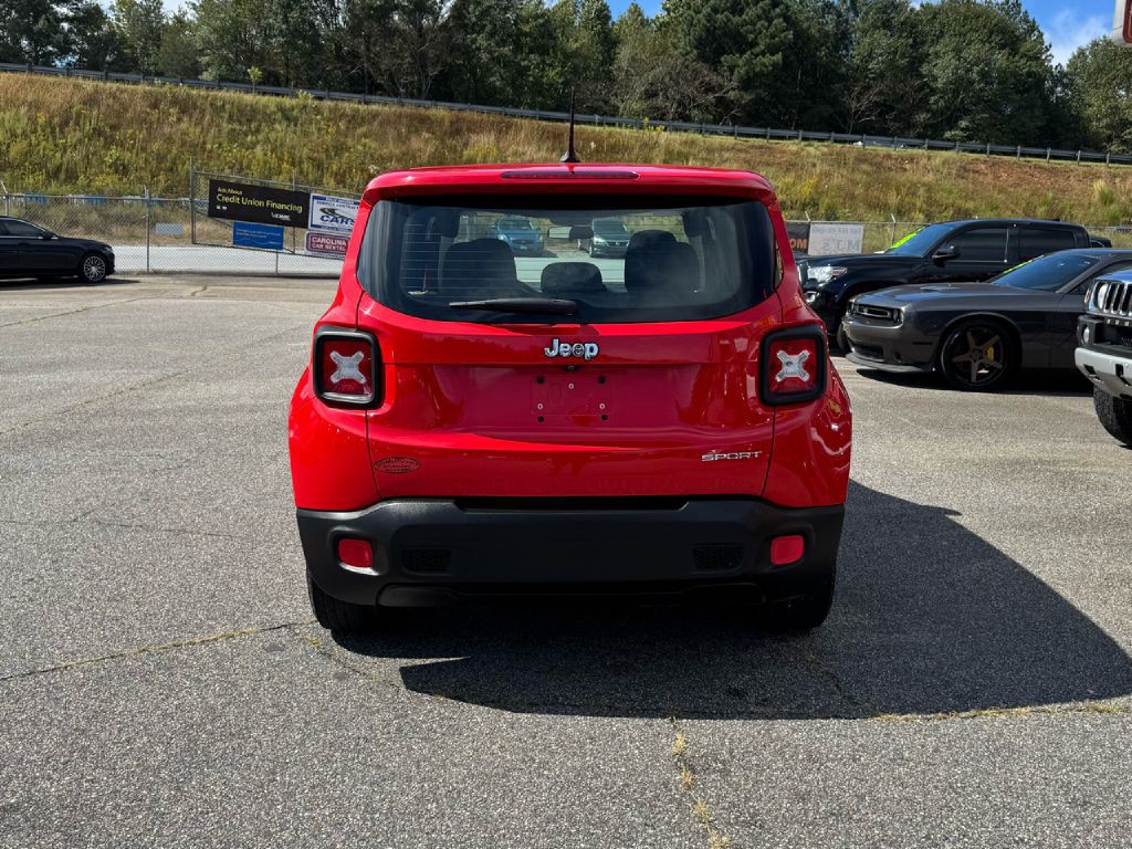 2015 Jeep Renegade Image 13