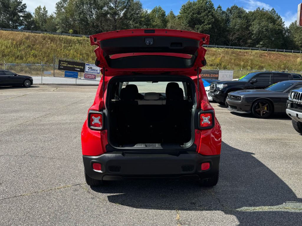 2015 Jeep Renegade Image 14