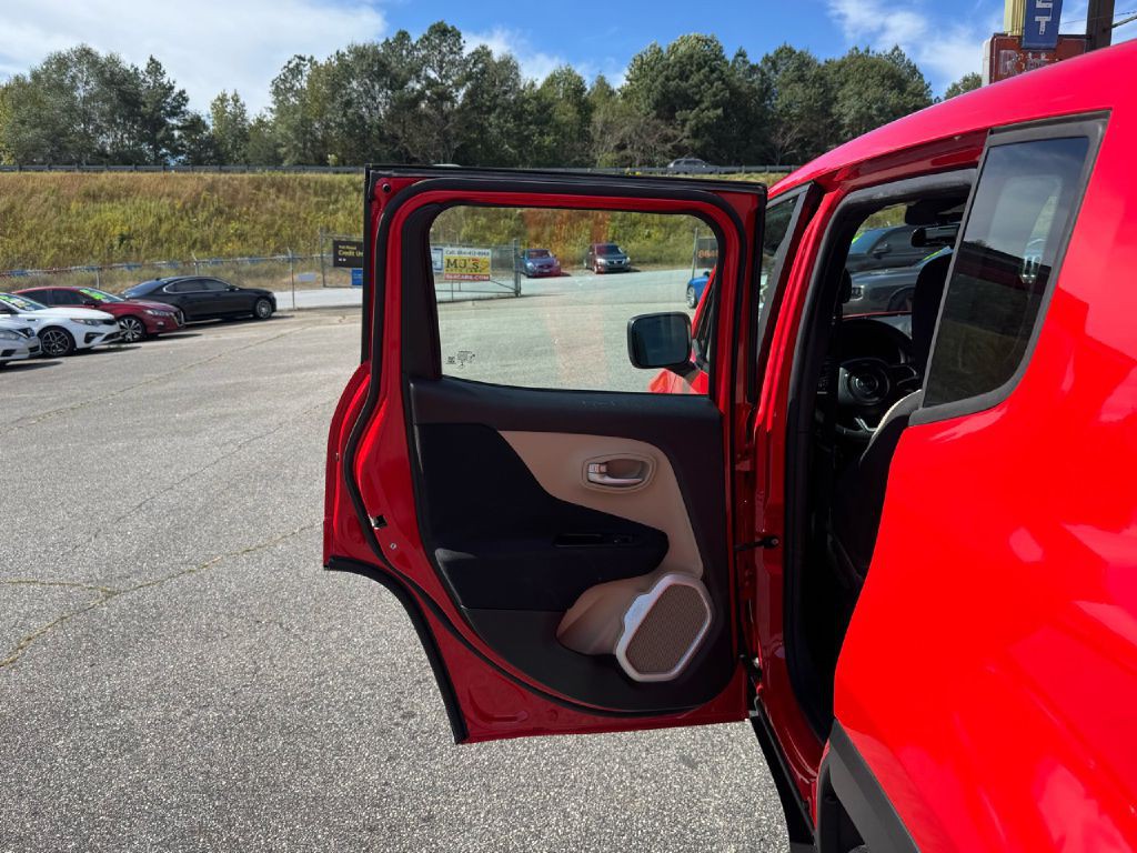 2015 Jeep Renegade Image 22