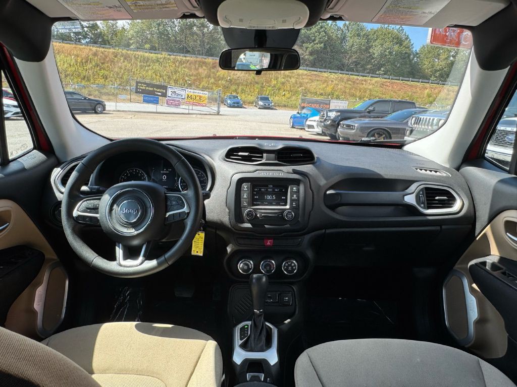 2015 Jeep Renegade Image 24